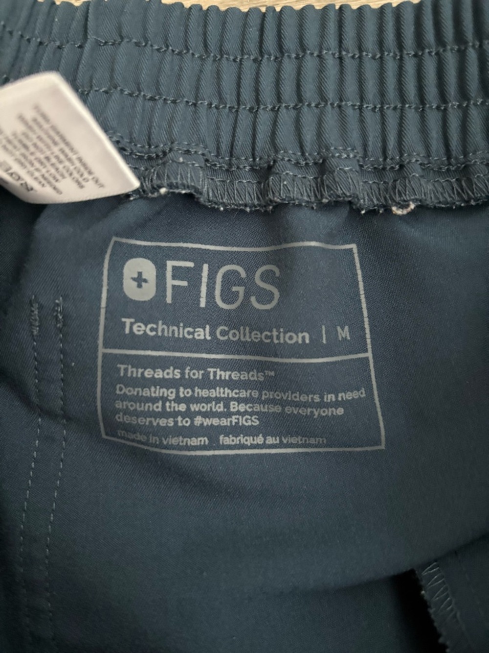 Figs Dark Harbor Scrub Set Size Medium - Picture 4 of 8